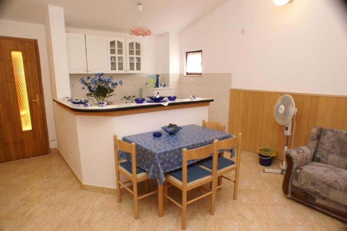 公寓 (A2) | 私人廚房 | 電冰箱、爐台、義式濃縮咖啡機、電熱水壺