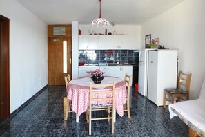 Apartment (A1) | Dining - Apartments Mari (Blato)