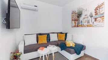 Apartment (A5) | Living room