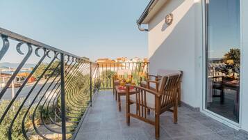 Apartment (A6) | Terrace/patio