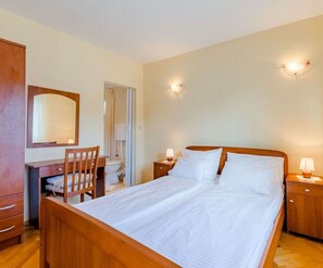 House | Free WiFi - House Dinko (Marina)