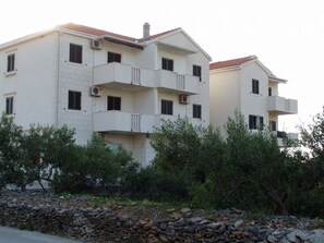 Exterior - Apartment Lado (Supetar)
