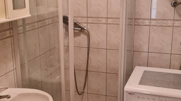Apartment (A1) | Bathroom | Towels