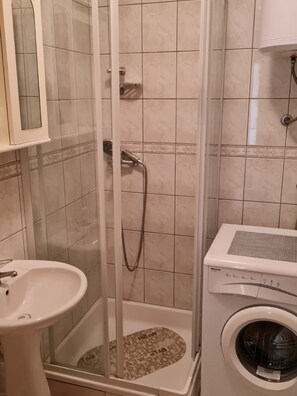 Apartment (A1) | Bathroom - Apartment Lado (Supetar)