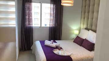 3 bedrooms, iron/ironing board, WiFi, bed sheets