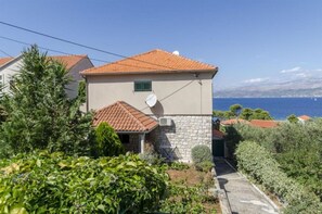 Garden - Apartments Ita 1 (Postira)