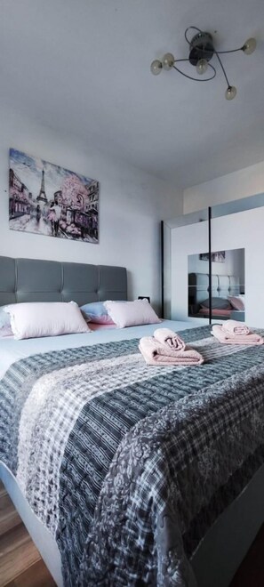 Apartment (A2) | Iron/ironing board, free WiFi - Apartments Ita 1 (Postira)