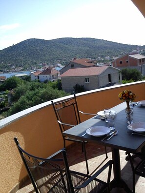 Apartment (A4) | Terrace/patio - Apartments Antonija (Marina)