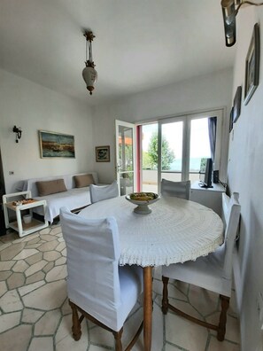 Apartment (A1) | Dining - Apartment Elena (Postira)