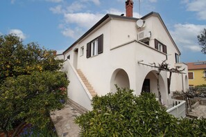 Building design - Apartments Tonia (Mali Losinj)