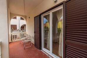 Apartment (A1) | Terrace/patio - Apartments Tonia (Mali Losinj)