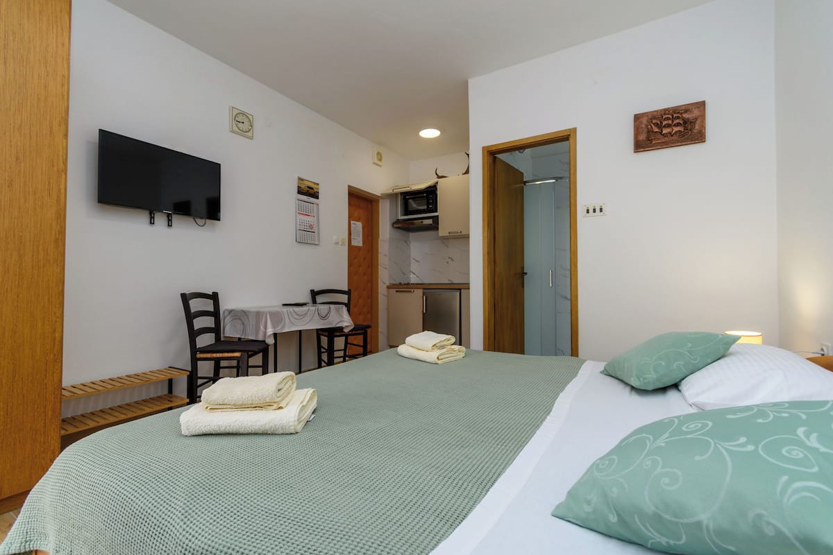 สตูดิโอ (A2) | ภายใน