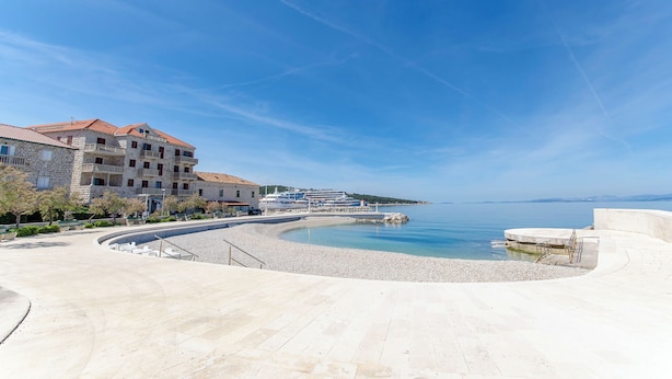 Beach - Apartments Gogi (Postira)