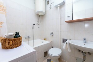 Bathroom - Apartment Jozo (Omis)