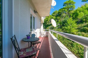 Balcony - Apartment Livr (Podgora)