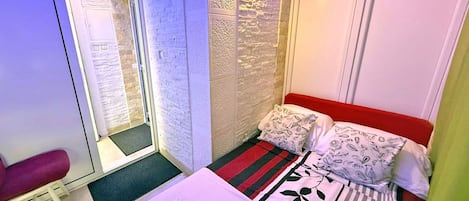 Apartment (A2)
