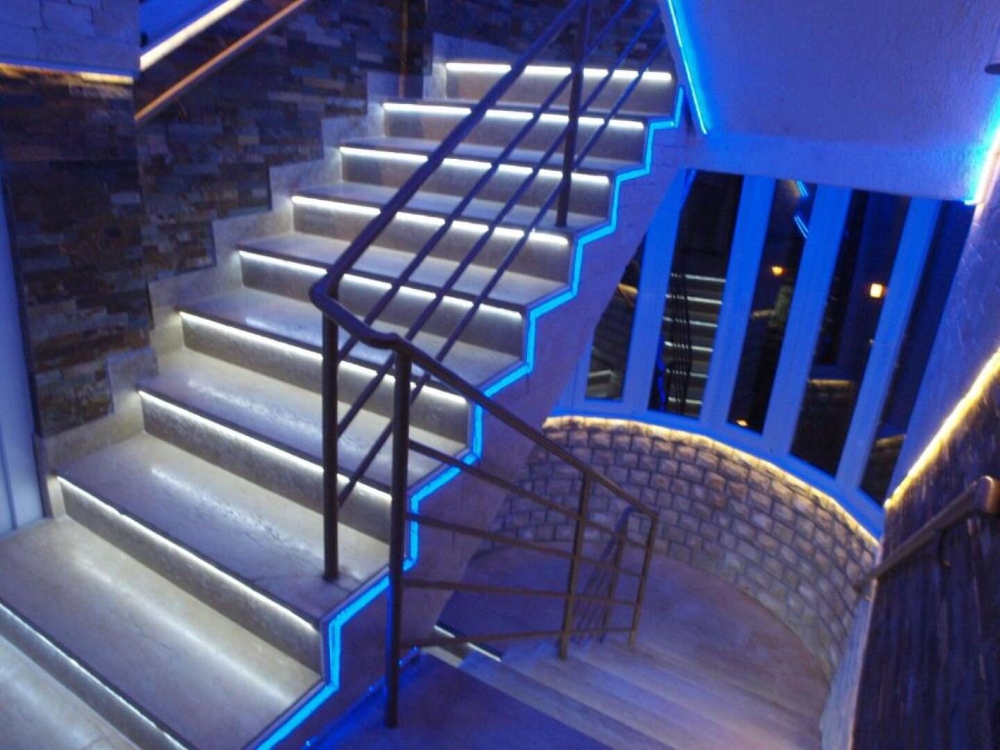Apartment (A3) | Staircase