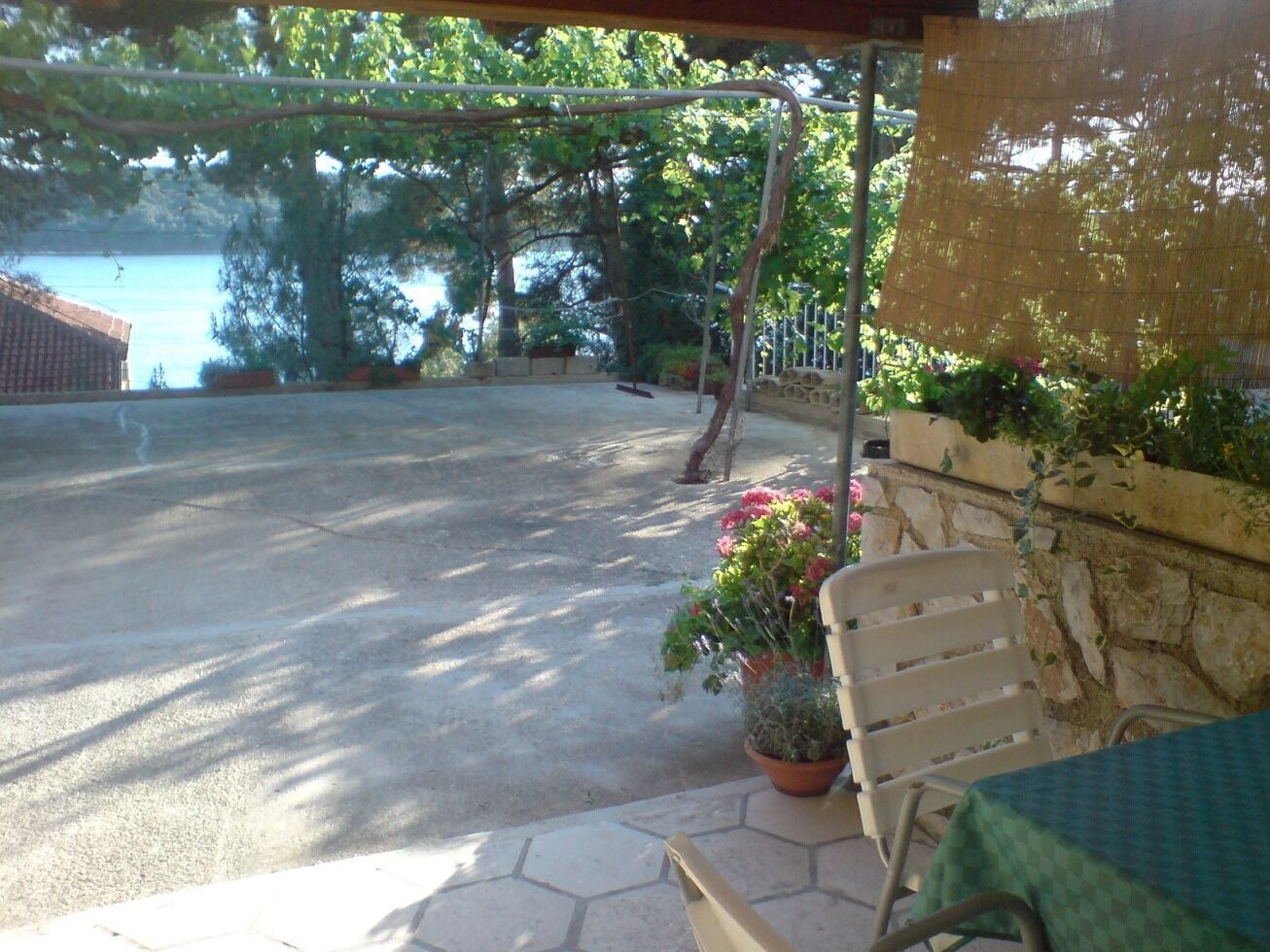 아파트 (A3) | 안뜰