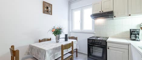 Apartment (A1) | Private kitchen