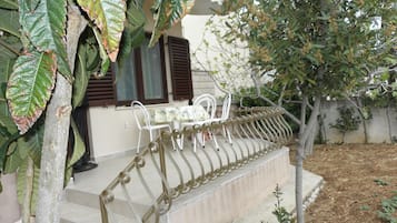 Apartment (A2) | Balcony