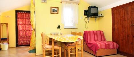 Apartment (A3) | Speisen