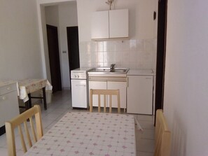 Apartment (A1) | Dining - Apartments Ivan (Pag)
