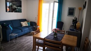Ảnh chưa phân loại, 3 trong số 21 ảnh, nút