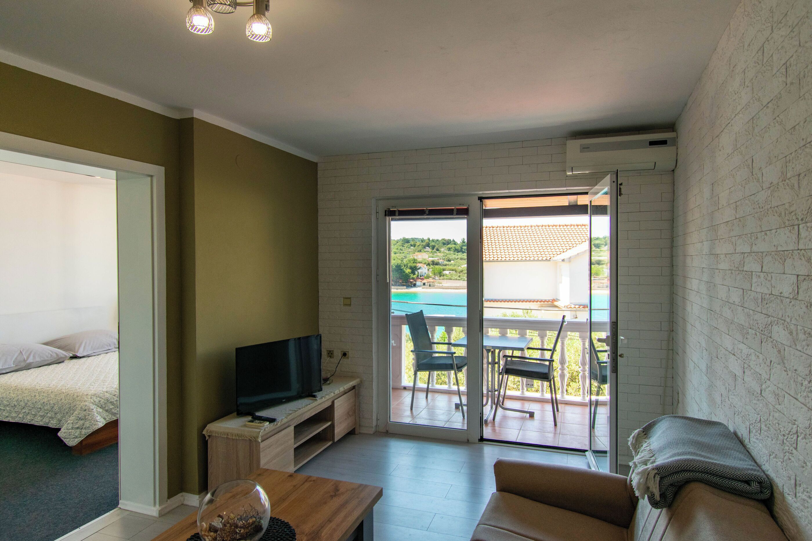 Apartment (A2) | Private kitchen | Fridge, oven, stovetop, espresso maker