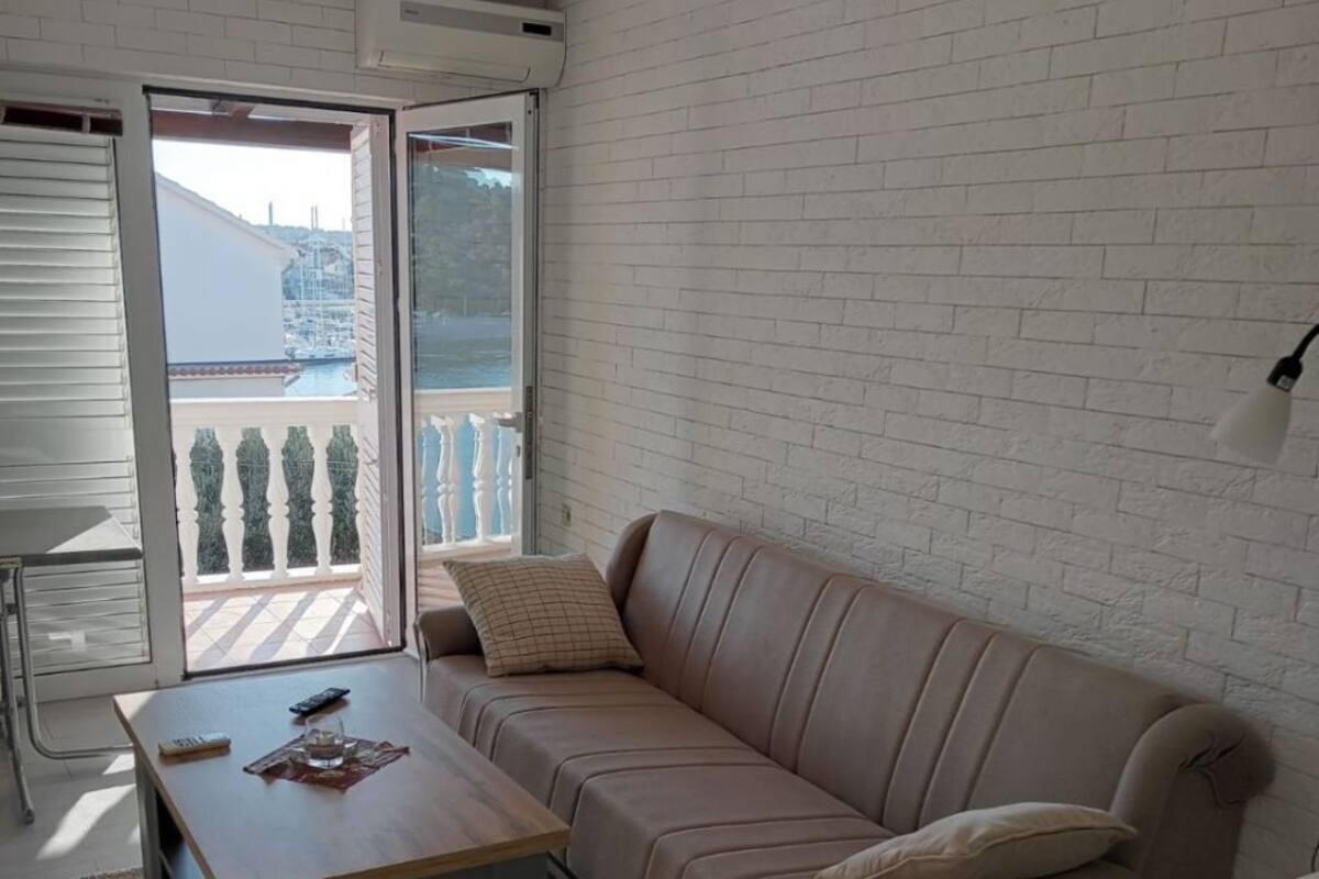 アパートメント (A2) | リビングルーム