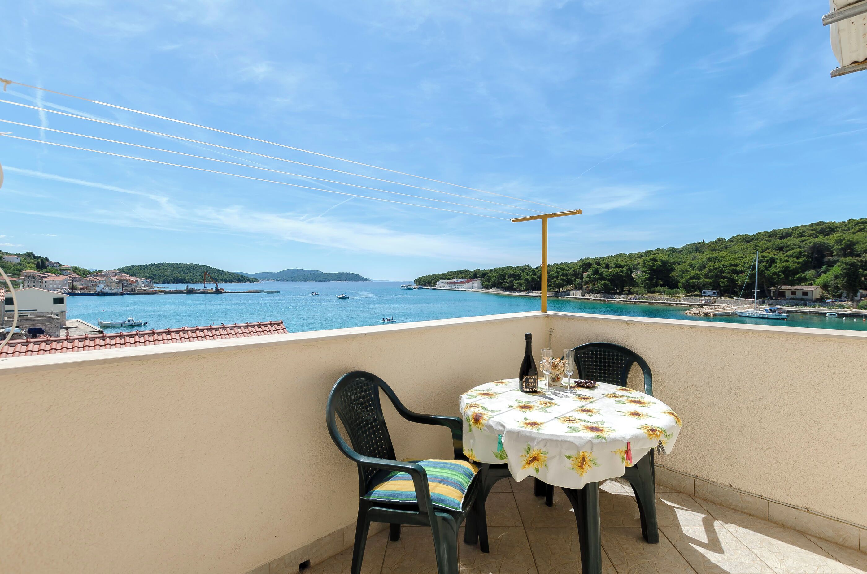 Apartment (A1) | Outdoor dining