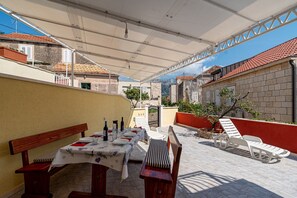 Apartment (A1) | Terrace/patio - Apartment Mir (Korčula)
