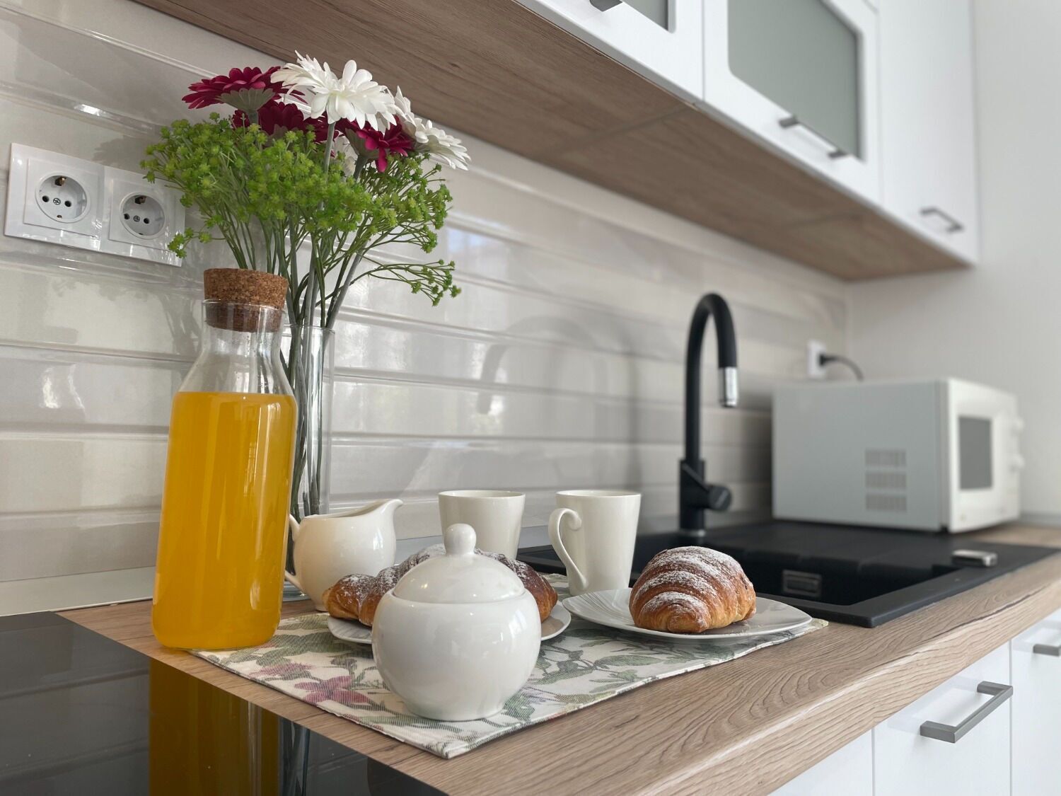 Apartment (A1) | Private kitchen | Fridge, oven, stovetop, espresso maker