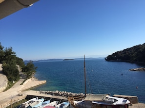 Vista al agua