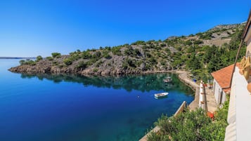 Studio (A2) | Water view