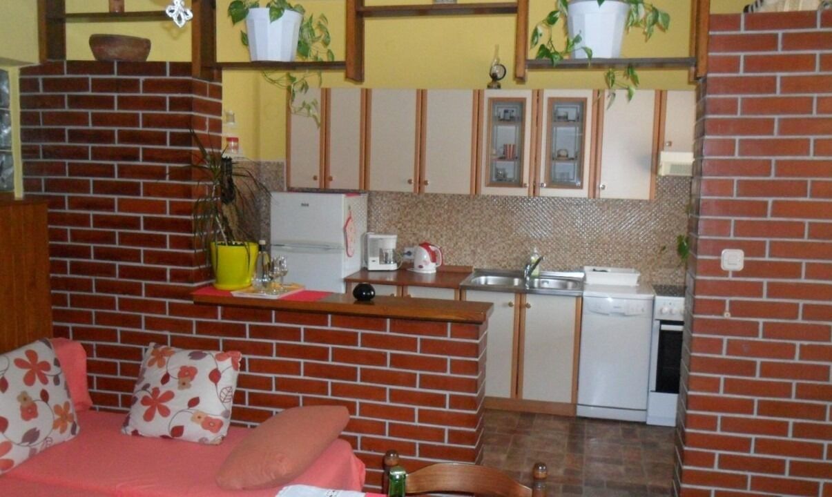 Departamento (A2) | Cocina privada | Refrigerador, horno, parrilla de estufa y cafetera de espresso 