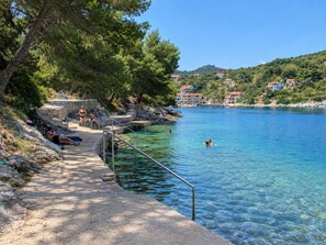 Beach - Apartment Ralje (Sali)