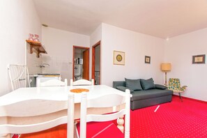 Apartment (A3) | Living room