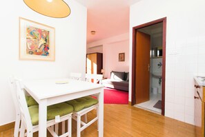 Private kitchen - Apartments Maja (Biograd na Moru)