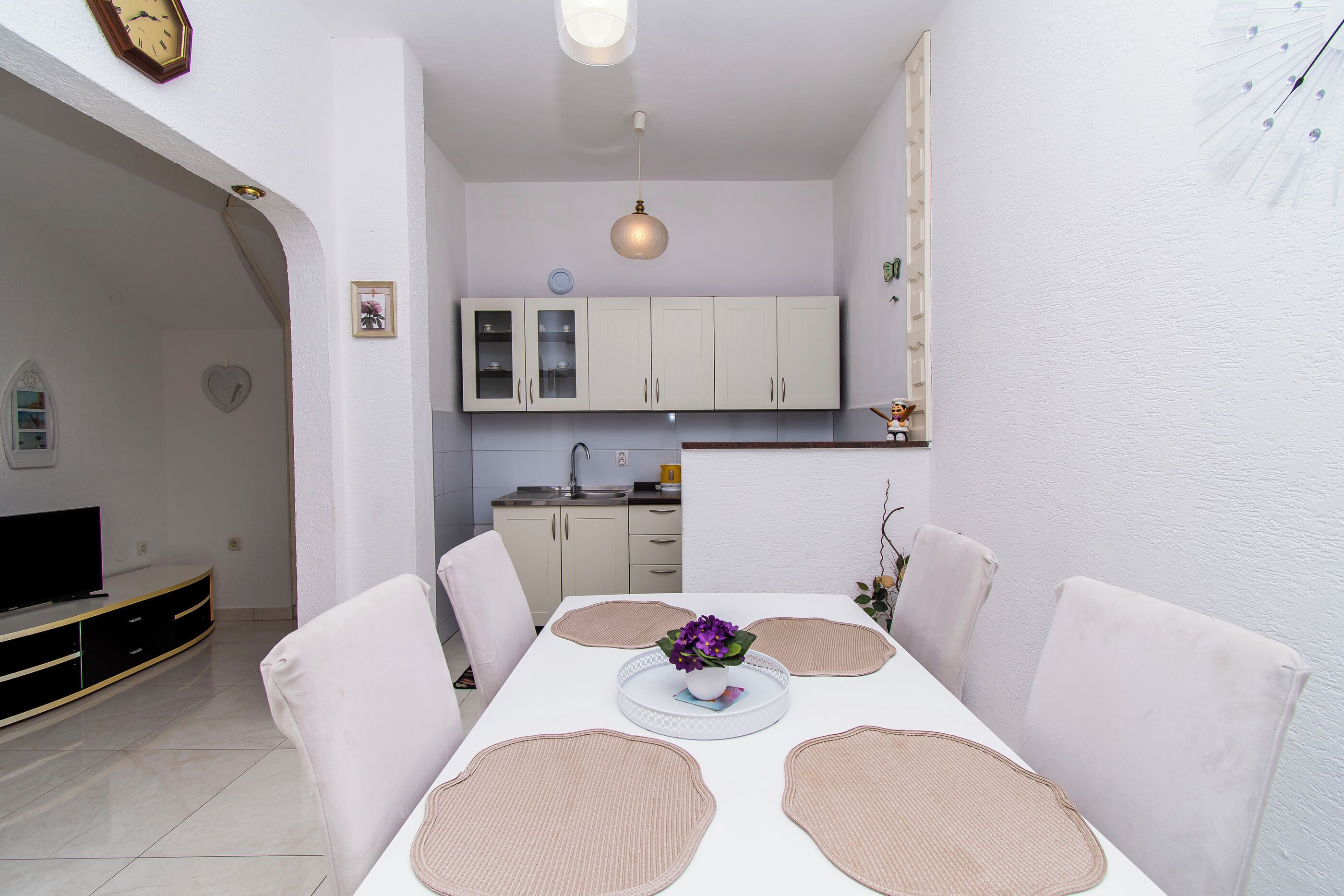 Apartment (A3) | Private kitchen | Fridge, microwave, stovetop, espresso maker