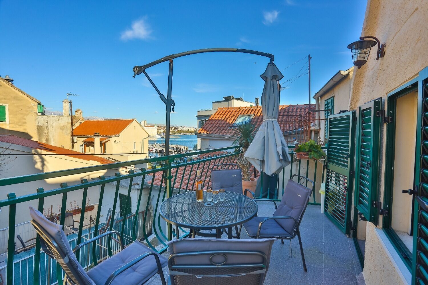 Apartment (A1) | Balcony