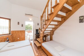 Apartemen (A3) | Ruang keluarga