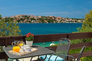 Water view - House Lucmar (Rogoznica)