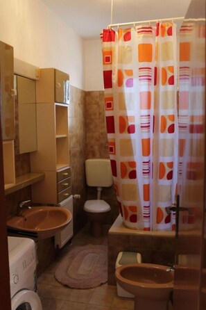 Apartment (A1) | Bathroom - Apartments Durda (Pirovac)