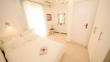 Apartment (A1) | Iron/ironing board, free WiFi