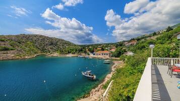 Casa | Vista para a água