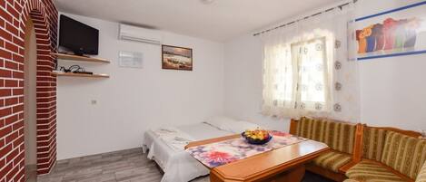 Apartment (A5) | Living room