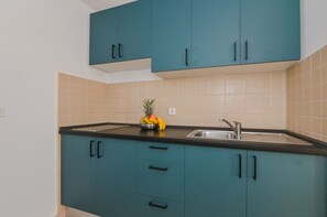 Apartment (A3) | Private kitchen - Apartments Ilija (Novalja)