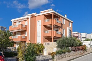 Building design - Apartments Ilija (Novalja)