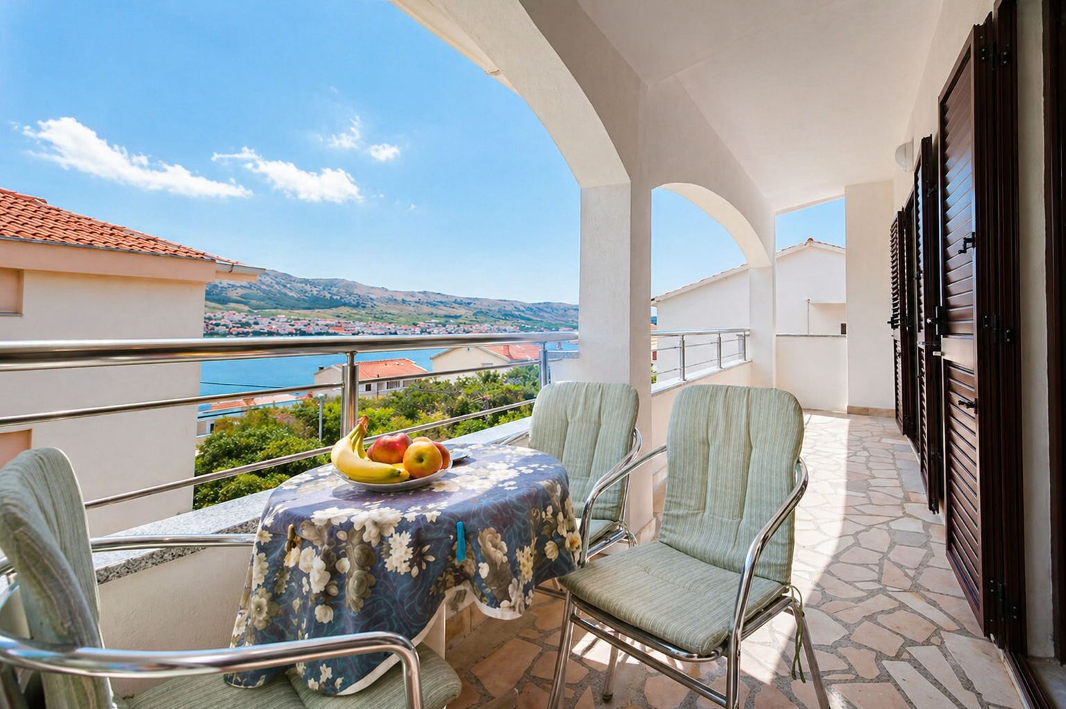 Apartment (A4) | Balcony