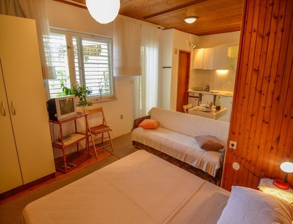 Studio (A2) | Innenbereich